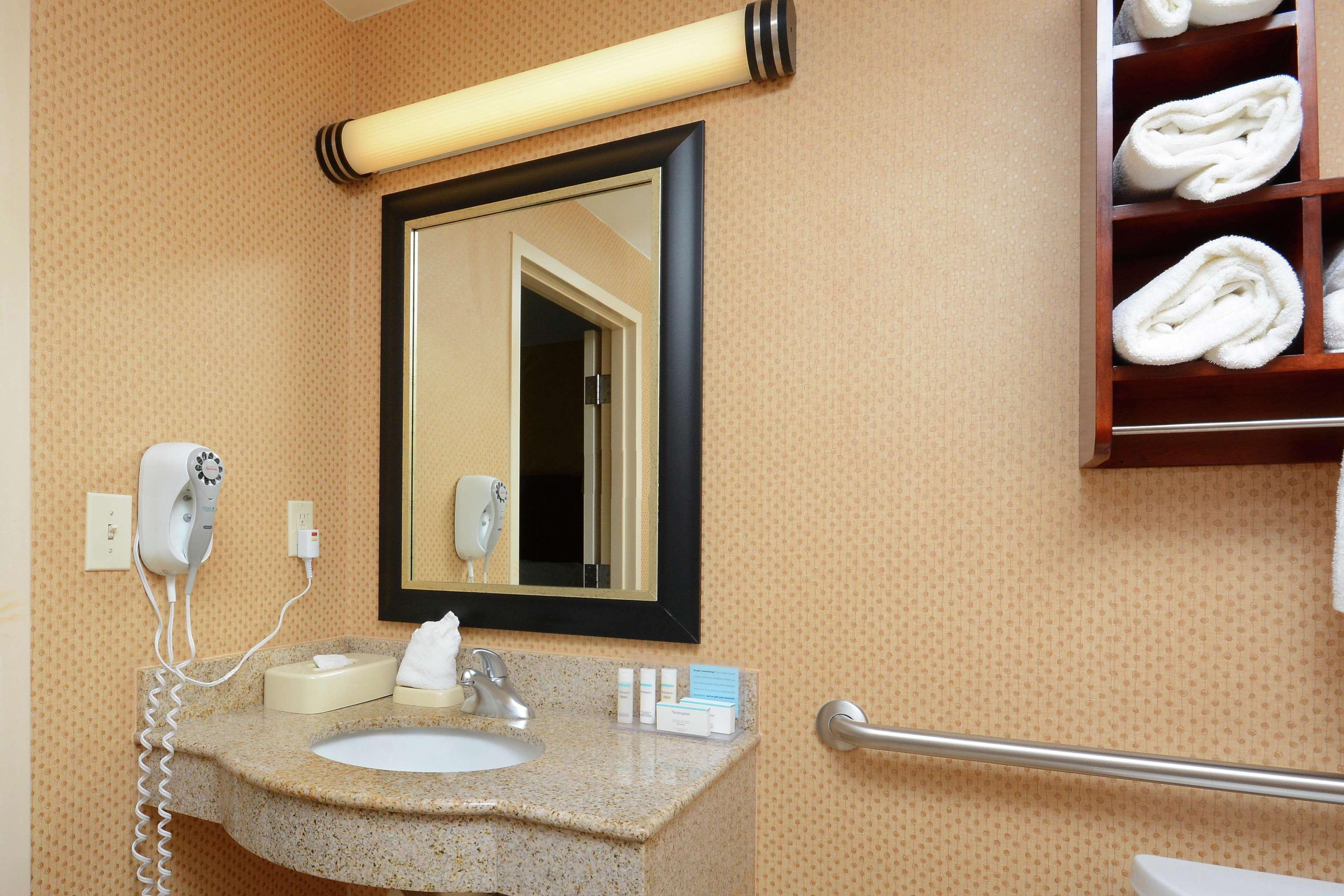 Hampton Inn & Suites Huntersville Exteriér fotografie