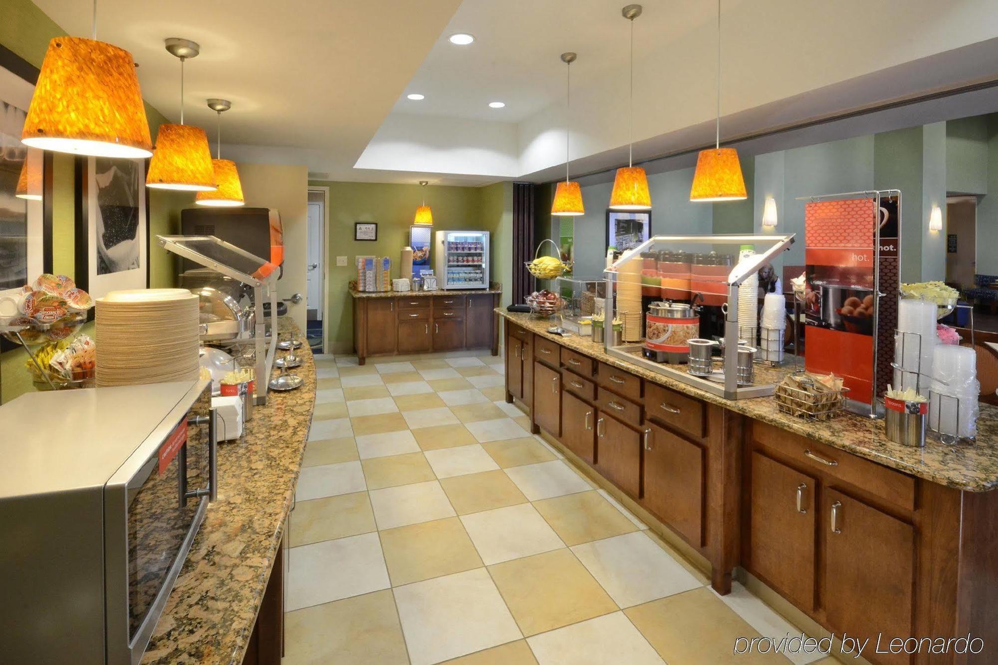 Hampton Inn & Suites Huntersville Exteriér fotografie